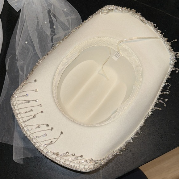 Bridal/Fiancé accessories - Picture 3 of 9